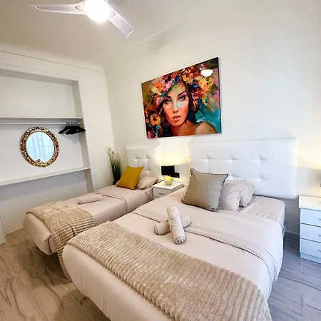 La Reina By The Sea Apartment Alicante